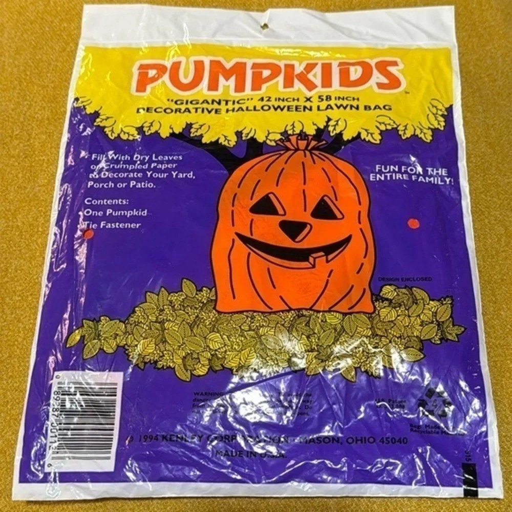 Vintage 90s Pumpkid Deadstock Gigantic Halloween Lawn Pumpkin Jack-O-Lantern Bag